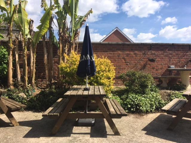 The Lord Nelson Pub And Bed & Breakfast 3*